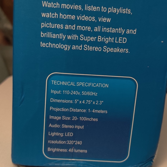 LED Entertainment Projector *New* - Picture 5 of 6